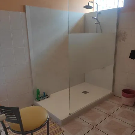 Grande Avec Garage Dans Quartier Historique Séjour chez l'habitant *