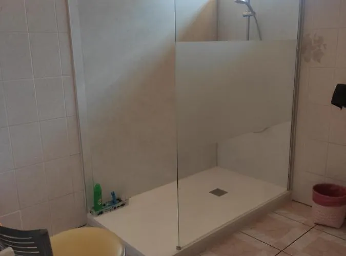 Grande Avec Garage Dans Quartier Historique Séjour chez l'habitant *